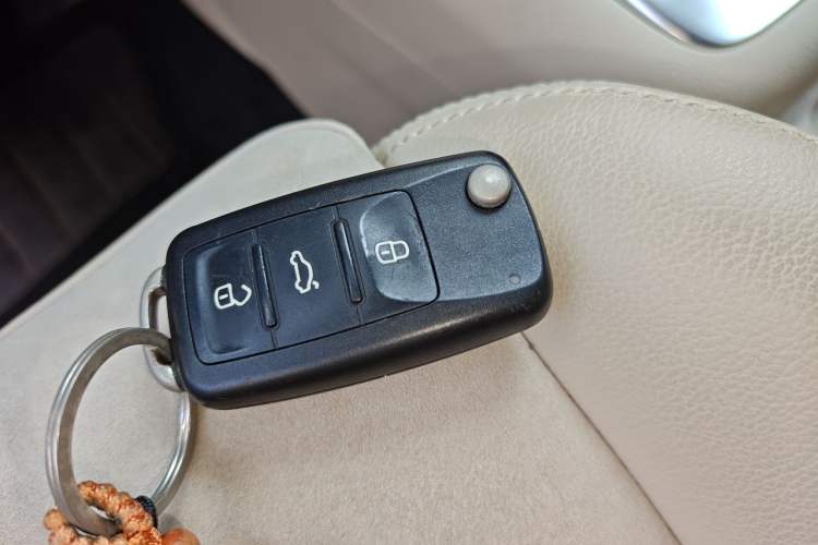 Used Volkswagen Tiguan 2013 2.0 TSI Automatic All-Wheel-Drive Flagship Edition Vehicle Key