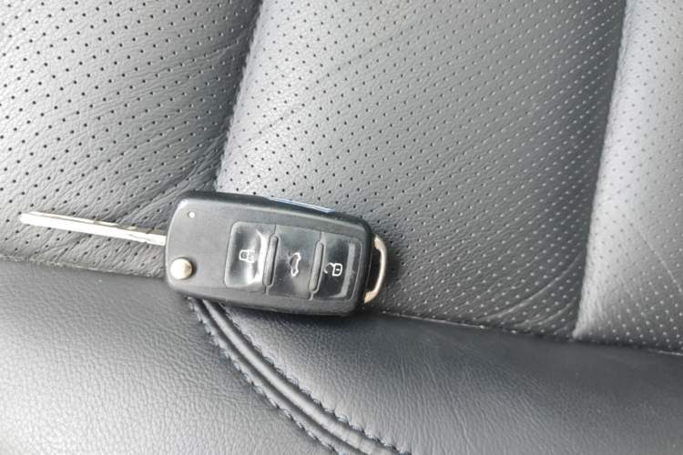 Used Volkswagen Tiguan 2013 1.8 TSI Automatic All-Wheel Drive Luxury Model Vehicle Key