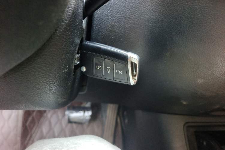 Used Volkswagen Tiguan 2013 2.0 TSI Automatic All-Wheel Drive Luxury Edition Vehicle Key