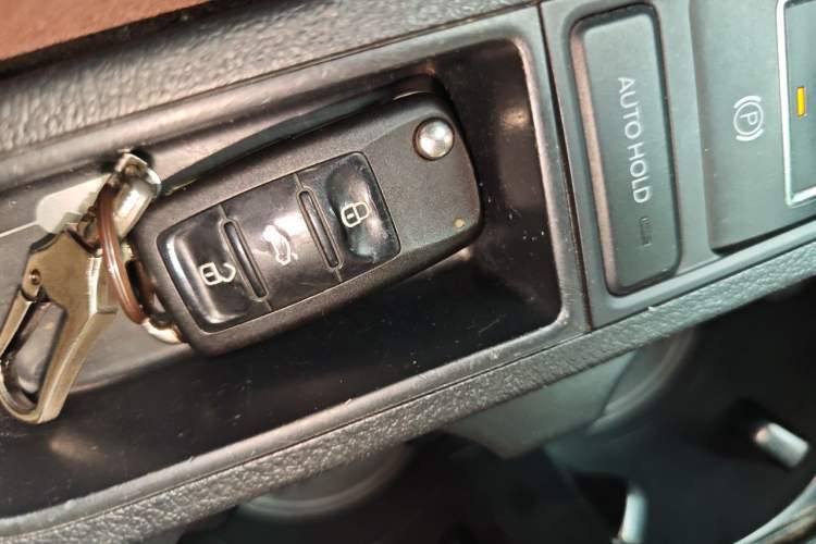 Used Volkswagen Tiguan 2013 2.0 TSI Automatic All-Wheel-Drive Flagship Edition Vehicle Key