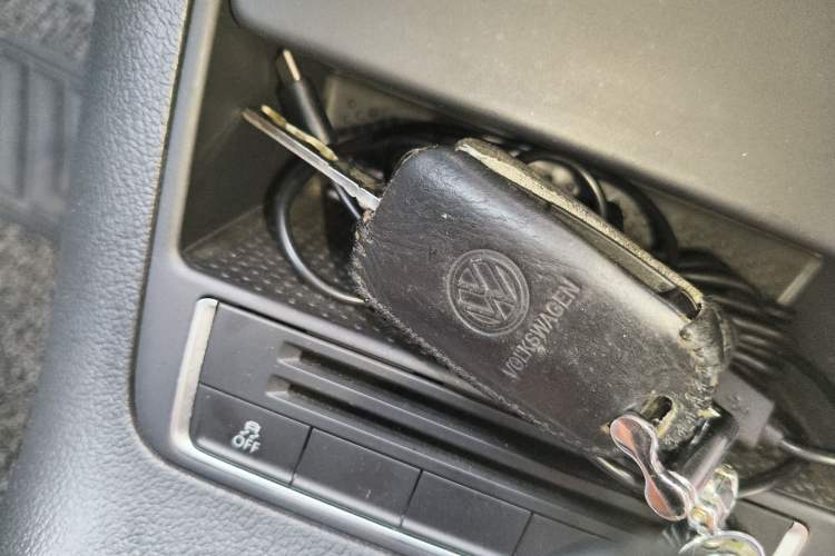 Used Volkswagen Tiguan 2013 1.8 TSI Automatic All-Wheel Drive Luxury Model Vehicle Key