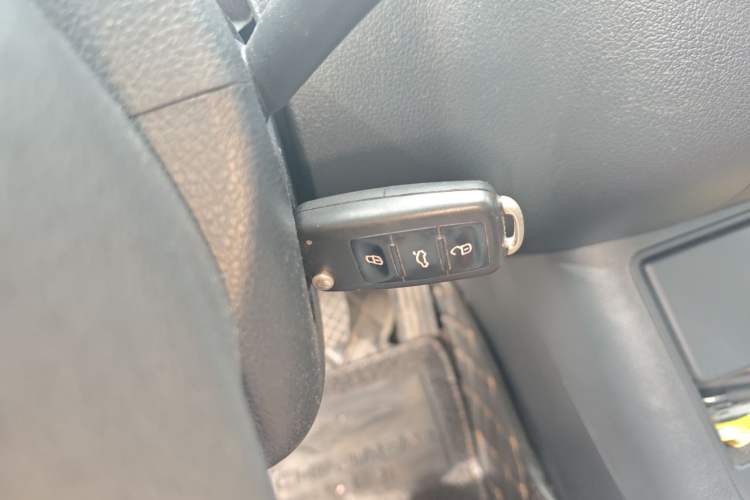 Used Volkswagen Tiguan 2013 1.8 TSI Automatic All-Wheel Drive Luxury Model Vehicle Key