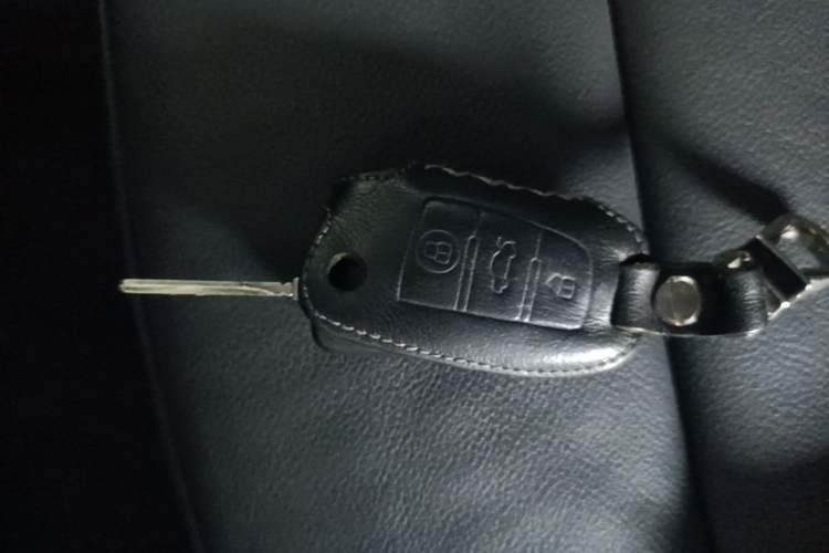 Used Volkswagen Tiguan 2013 1.8 TSI Automatic All-Wheel Drive Luxury Model Vehicle Key
