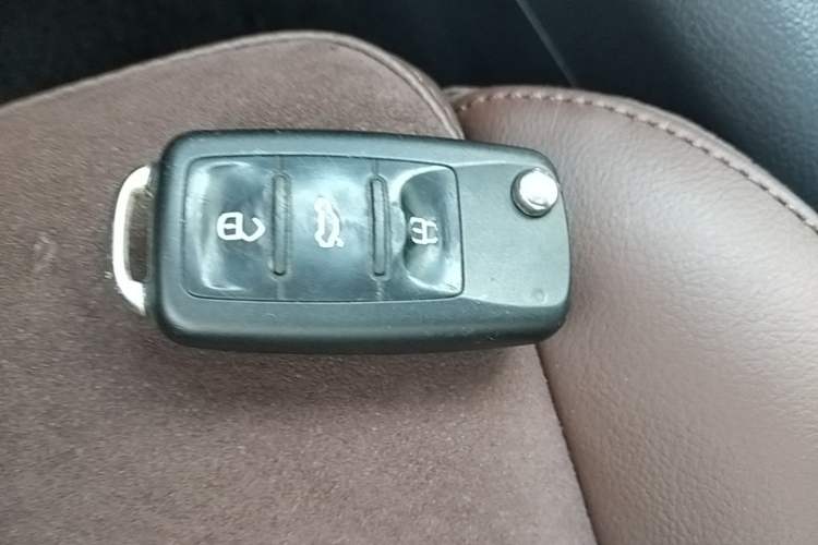Used Volkswagen Tiguan 2013 2.0 TSI Automatic All-Wheel-Drive Flagship Edition Vehicle Key