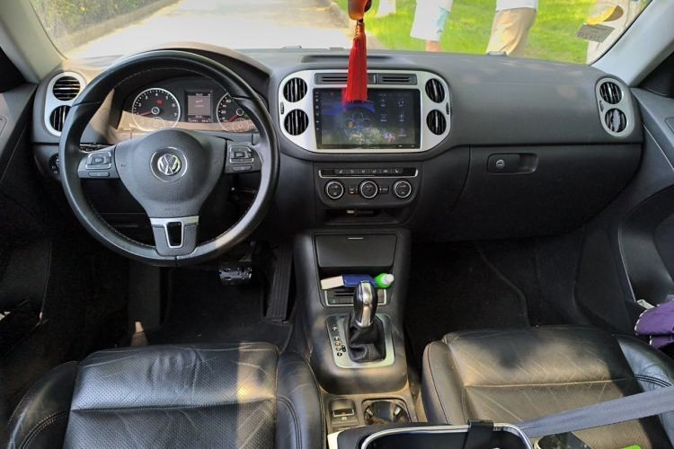 Used Volkswagen Tiguan 2013 1.8TSI Automatic Two-Wheel Drive Luxury Model Center Console