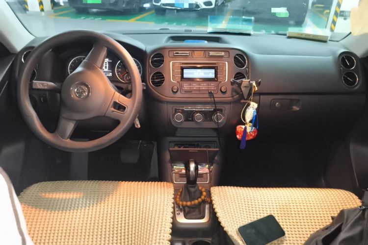 Used Volkswagen Tiguan 2013 1.8TSI Automatic Two-Wheel Drive Trend Edition Center Console