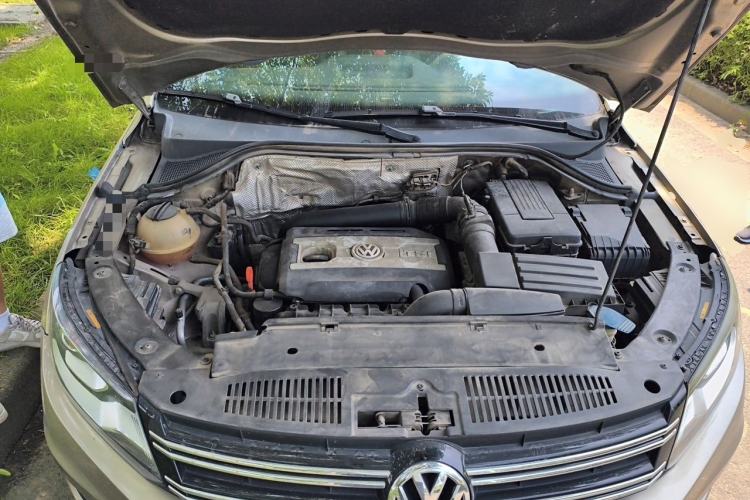 Used Volkswagen Tiguan 2013 1.8TSI Automatic Two-Wheel Drive Luxury Model Engine Bay