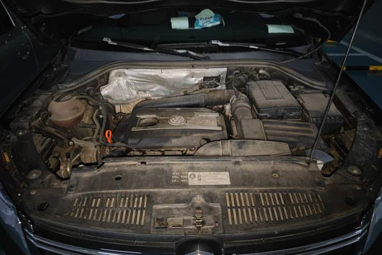 Used Volkswagen Tiguan 2013 1.8TSI Automatic Two-Wheel Drive Luxury Model Engine Bay