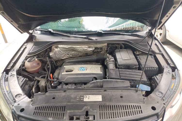 Used Volkswagen Tiguan 2013 1.8TSI Automatic Two-Wheel Drive Luxury Model Engine Bay