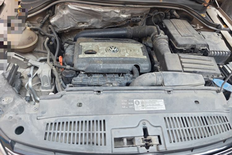 Used Volkswagen Tiguan 2013 1.8 TSI Automatic All-Wheel Drive Luxury Model Engine Bay