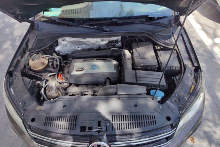 Used Volkswagen Tiguan 2013 1.8 TSI Automatic Two-Wheel Drive Comfort Edition Engine Bay