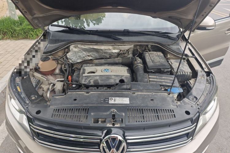Used Volkswagen Tiguan 2013 1.8 TSI Automatic All-Wheel Drive Luxury Model Engine Bay