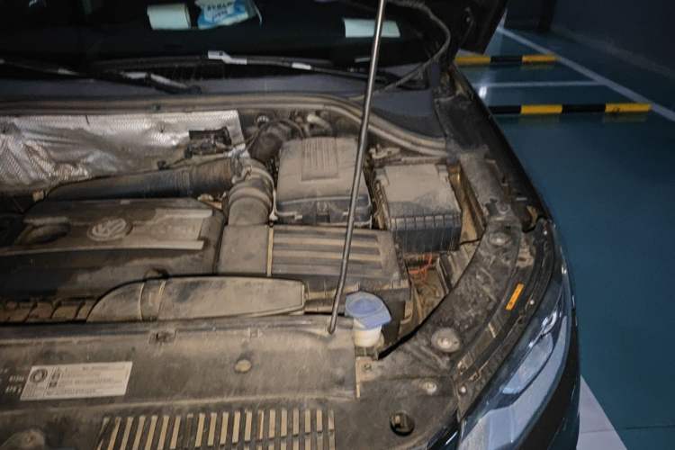 Used Volkswagen Tiguan 2013 1.8TSI Automatic Two-Wheel Drive Luxury Model Engine Bay Left