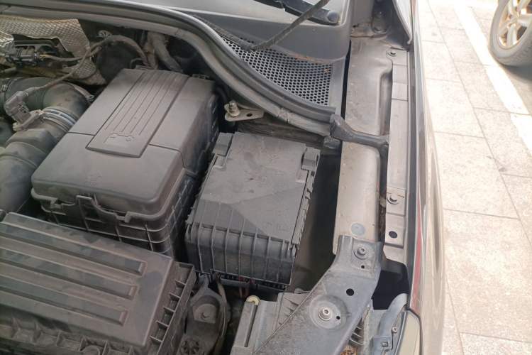 Used Volkswagen Tiguan 2013 1.8TSI Automatic Two-Wheel Drive Luxury Model Engine Bay Left