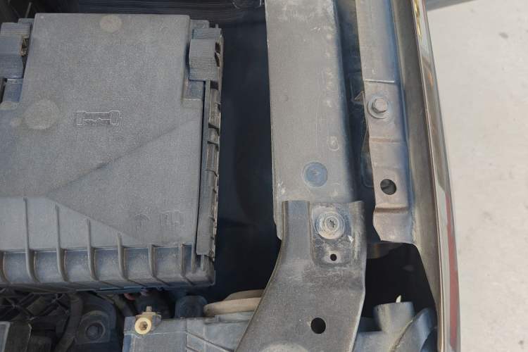 Used Volkswagen Tiguan 2013 2.0 TSI Automatic All-Wheel-Drive Flagship Edition Engine Bay Left