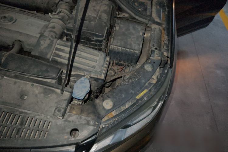 Used Volkswagen Tiguan 2013 1.8TSI Automatic All-Wheel-Drive Comfort Edition Engine Bay Left