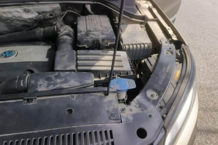 Used Volkswagen Tiguan 2013 1.8TSI Automatic Two-Wheel Drive Luxury Model Engine Bay Left