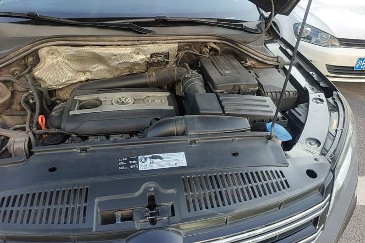 Used Volkswagen Tiguan 2013 1.8TSI Automatic Two-Wheel Drive Luxury Model Engine Bay Left