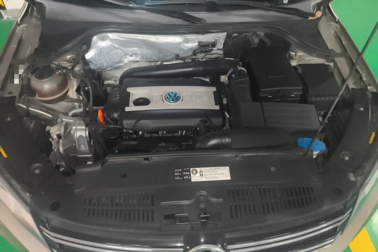 Used Volkswagen Tiguan 2013 1.8TSI Automatic Two-Wheel Drive Trend Edition Engine Bay
