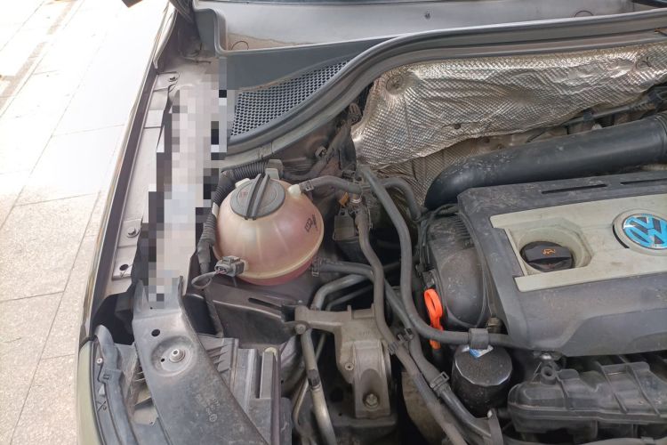 Used Volkswagen Tiguan 2013 1.8TSI Automatic Two-Wheel Drive Luxury Model Engine Bay Right