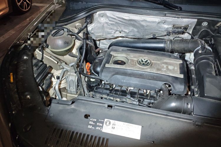 Used Volkswagen Tiguan 2013 1.8 TSI Automatic Two-Wheel Drive Comfort Edition Engine Bay Right