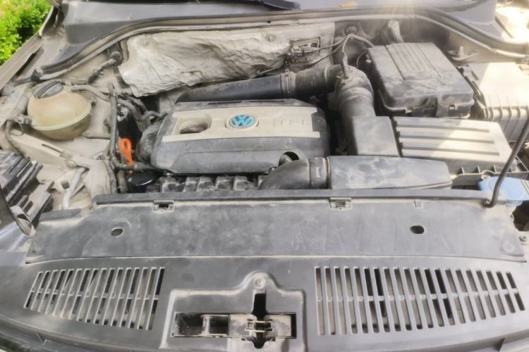 Used Volkswagen Tiguan 2013 1.8TSI Automatic Two-Wheel Drive Luxury Model Engine Bay