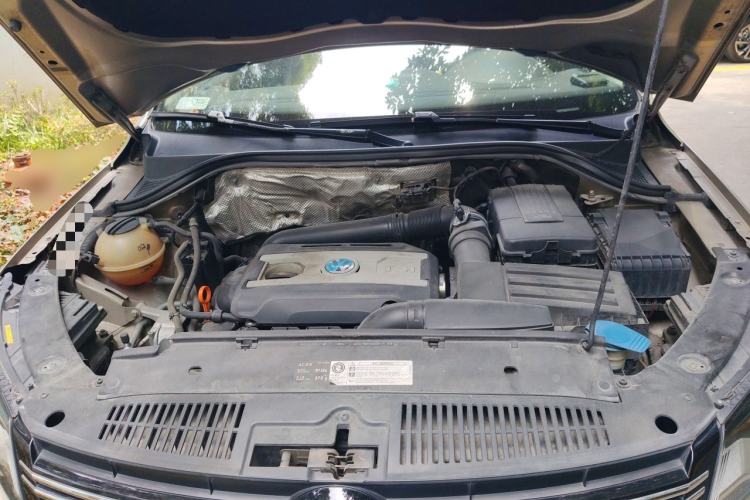 Used Volkswagen Tiguan 2013 1.8TSI Automatic Two-Wheel Drive Luxury Model Engine Bay