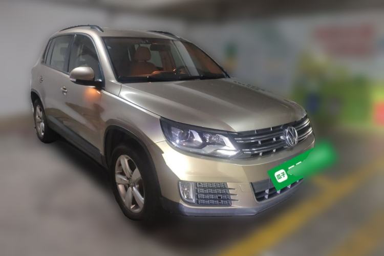 Used Volkswagen Tiguan 2013 1.8 TSI Automatic Two-Wheel Drive Comfort Edition Front Right 45 Deg