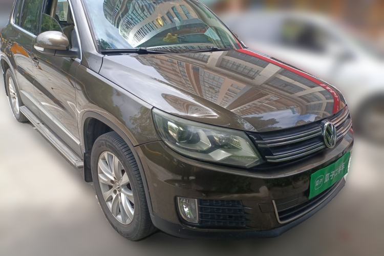Used Volkswagen Tiguan 2013 1.8TSI Automatic Two-Wheel Drive Luxury Model Front Right 45 Deg