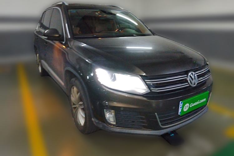 Used Volkswagen Tiguan 2013 2.0 TSI Automatic All-Wheel-Drive Flagship Edition Front Right 45 Deg