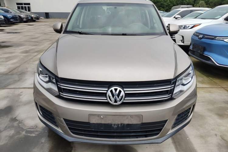 Used Volkswagen Tiguan 2013 1.8 TSI Automatic All-Wheel Drive Luxury Model Front