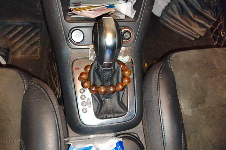 Used Volkswagen Tiguan 2013 2.0 TSI Automatic All-Wheel-Drive Flagship Edition Gear Lever
