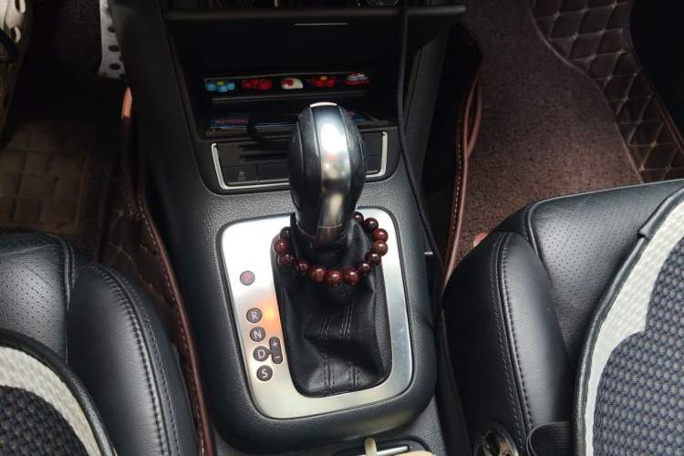 Used Volkswagen Tiguan 2013 1.8TSI Automatic Two-Wheel Drive Luxury Model Gear Lever