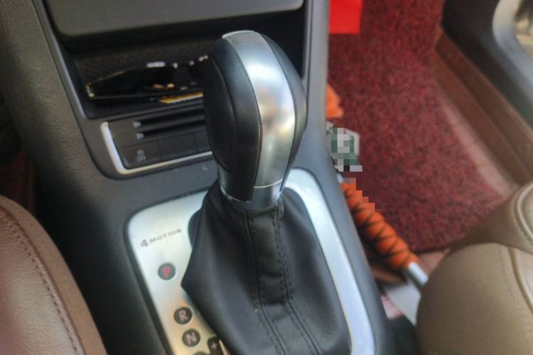 Used Volkswagen Tiguan 2013 1.8 TSI Automatic All-Wheel Drive Luxury Model Gear Lever