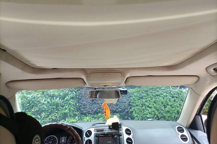 Used Volkswagen Tiguan 2013 1.8TSI Automatic Two-Wheel Drive Luxury Model Headliner