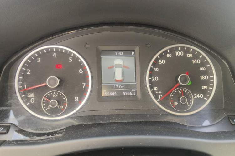 Used Volkswagen Tiguan 2013 1.8 TSI Automatic All-Wheel Drive Luxury Model Instrument Cluster