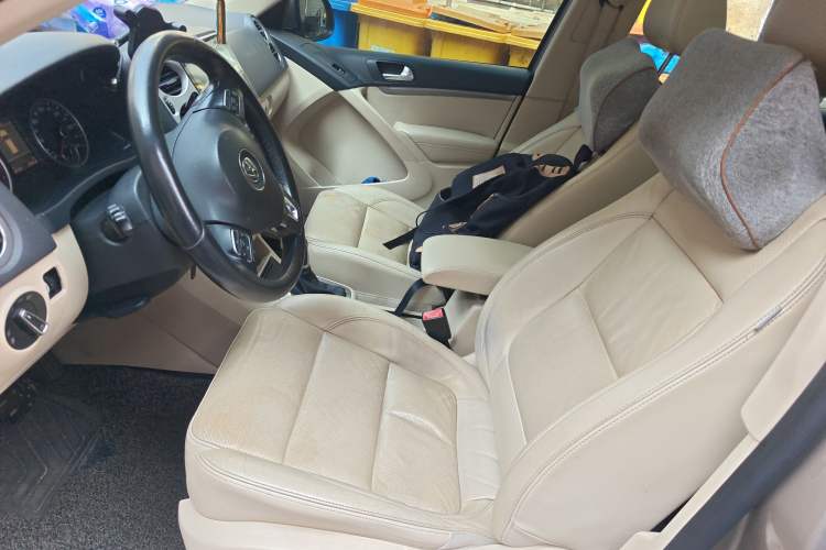 Used Volkswagen Tiguan 2013 1.8 TSI Automatic All-Wheel Drive Luxury Model Left Front Seat