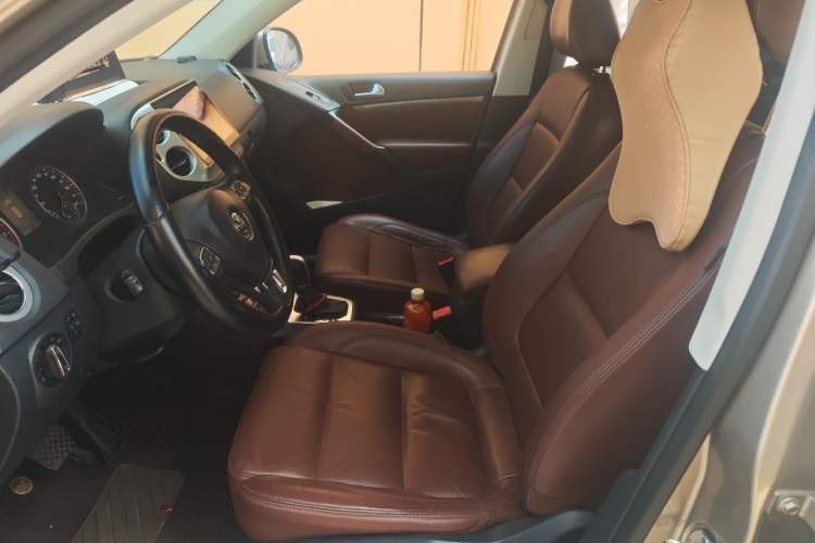 Used Volkswagen Tiguan 2013 1.8 TSI Automatic All-Wheel Drive Luxury Model Left Front Seat