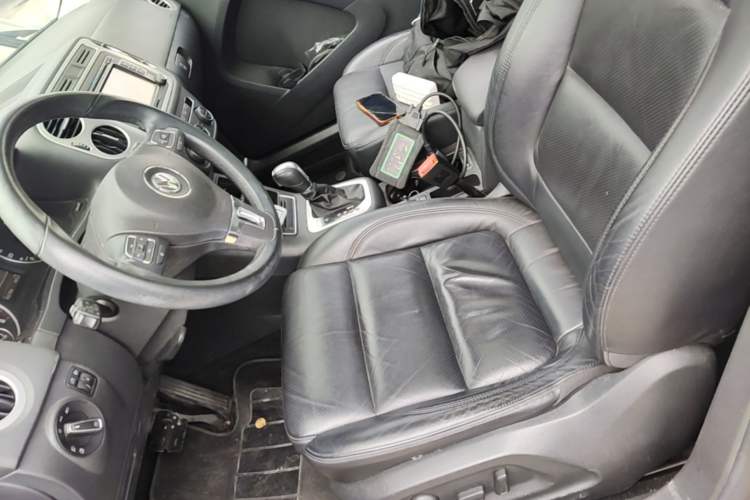 Used Volkswagen Tiguan 2013 1.8 TSI Automatic All-Wheel Drive Luxury Model Left Front Seat