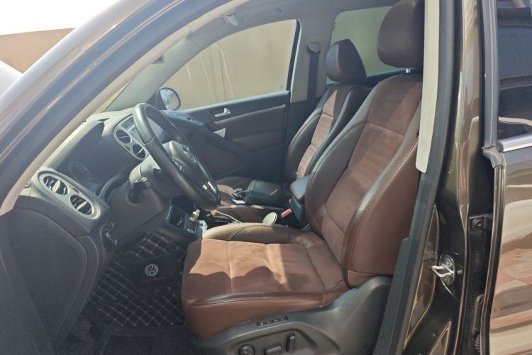 Used Volkswagen Tiguan 2013 2.0 TSI Automatic All-Wheel-Drive Flagship Edition Left Front Seat