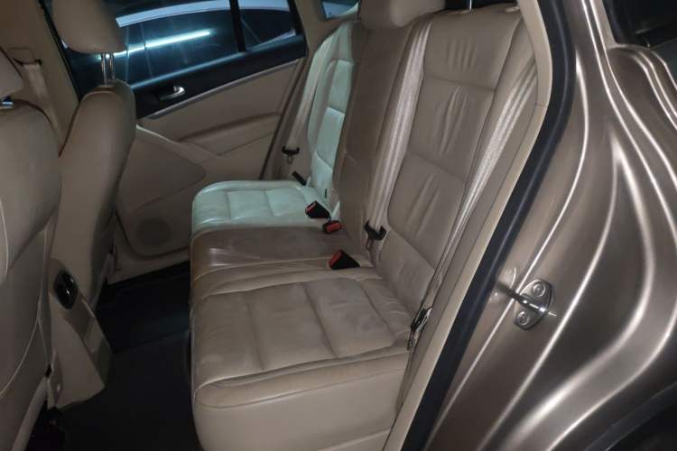 Used Volkswagen Tiguan 2013 1.8 TSI Automatic Two-Wheel Drive Comfort Edition Left Rear Seat