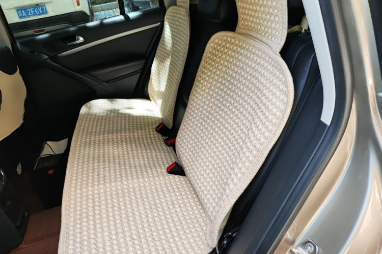 Used Volkswagen Tiguan 2013 1.8 TSI Automatic All-Wheel Drive Luxury Model Left Rear Seat