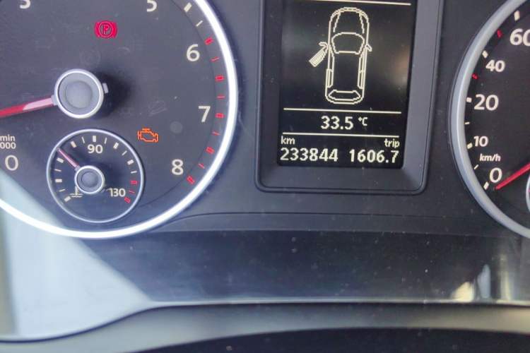 Used Volkswagen Tiguan 2013 1.8 TSI Automatic Two-Wheel Drive Comfort Edition Odometer Close Up