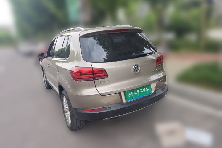 Used Volkswagen Tiguan 2013 1.8 TSI Automatic All-Wheel Drive Luxury Model Rear Left 45 Deg