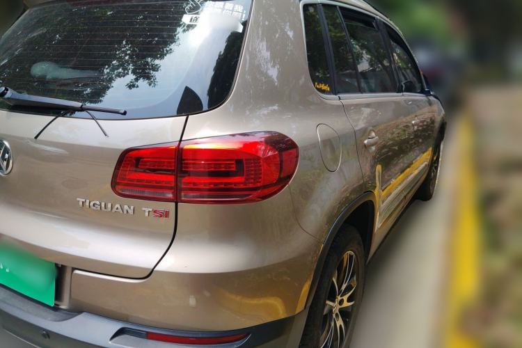 Used Volkswagen Tiguan 2013 1.8TSI Automatic Two-Wheel Drive Luxury Model Rear Right 45 Deg