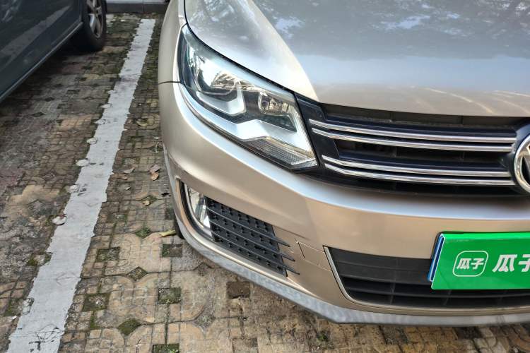 Used Volkswagen Tiguan 2013 1.8 TSI Automatic Two-Wheel Drive Comfort Edition Right Front Headlight