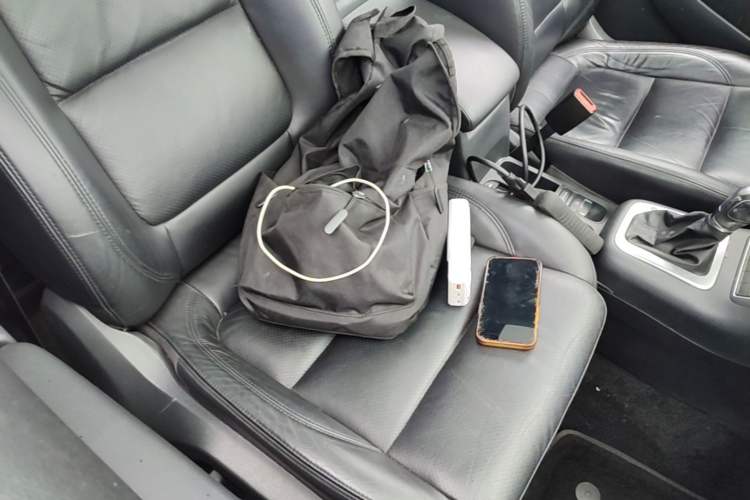 Used Volkswagen Tiguan 2013 1.8 TSI Automatic All-Wheel Drive Luxury Model Right Front Seat
