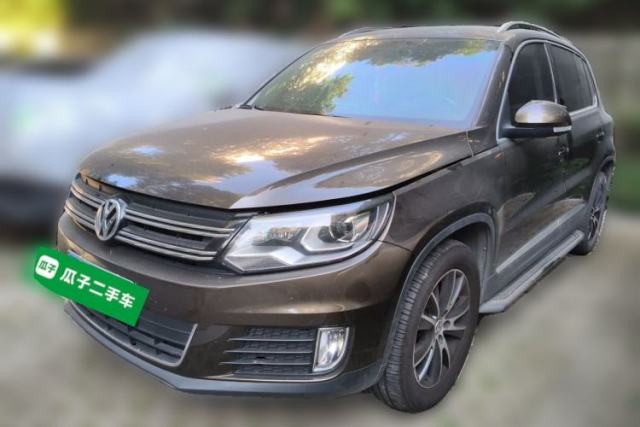 Volkswagen Tiguan 2013 1.8 TSI Automatic All-Wheel Drive Luxury Model с пробегом