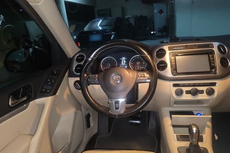 Used Volkswagen Tiguan 2013 1.8 TSI Automatic Two-Wheel Drive Comfort Edition Steering Wheel
