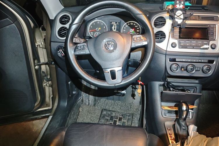 Used Volkswagen Tiguan 2013 1.8 TSI Automatic Two-Wheel Drive Comfort Edition Steering Wheel